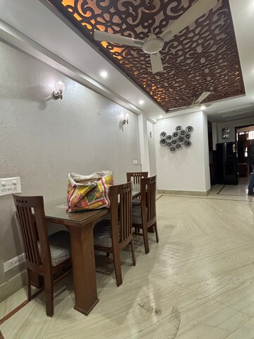 Gym in 2 BHK Builder Floor at Malviya Nagar – for Rent