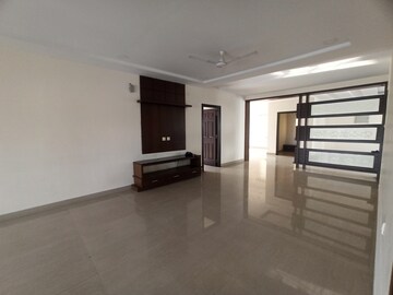 Room in 3 BHK Apartment at Lahari Jublee hills, Jubilee Hills – for Rent