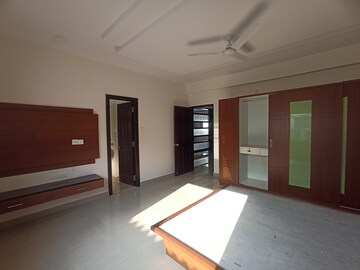 Room in 3 BHK Apartment at Lahari Jublee hills, Jubilee Hills – for Rent