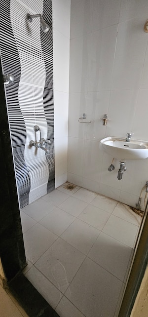 Bathroom in 2 BHK Apartment at Puranik City, Kasarvadavali – for Sale