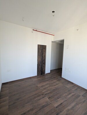 Room in 2 BHK Apartment at Rosa Manhattan, Ghodbunder Road – for Sale