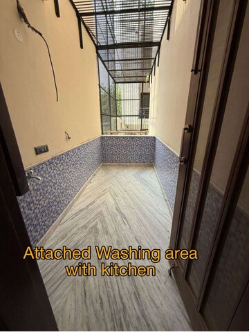 Room in 3 BHK Builder Floor at Huda CGHS, Sector 56 – for Rent