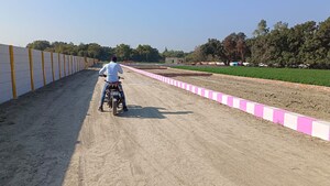  Plot – Exterior View View at Sarojini Nagar - for Sale