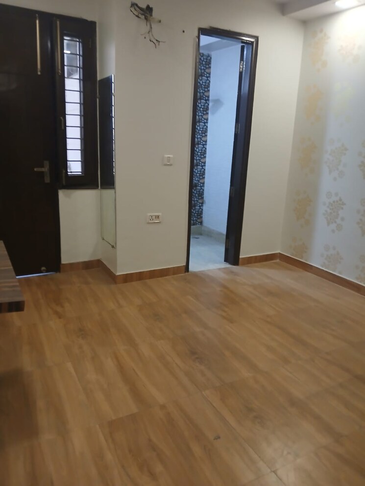 Bedroom, paschim vihar 3 Bedroom 1350 Sq.Ft. Builder Floor In Paschim Vihar Delhi 8549556