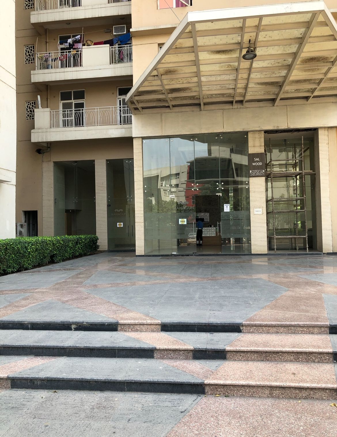 2 BHK Apartment For Sale in Mahagun Mywoods