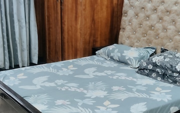 1 BHK Builder Floor For Rent in Rohini Sector 11