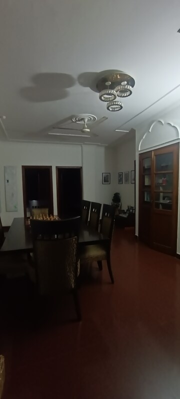 Living Room in 3.5 BHK Builder Floor at Pamposh Enclave – for Rent
