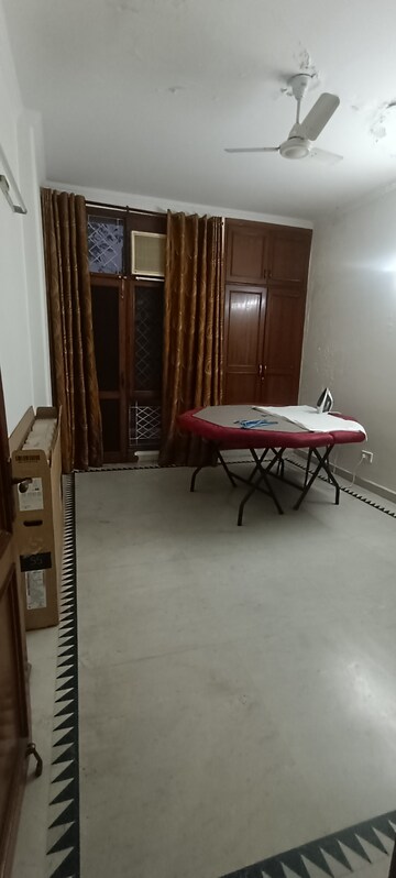 Gym in 3.5 BHK Builder Floor at Pamposh Enclave – for Rent