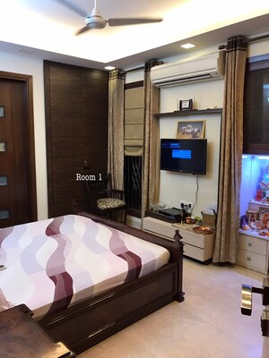 2 BHK Apartment For Sale in Saket