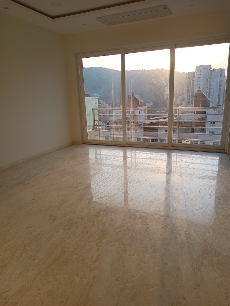 Room, raunak-viraj-tower 5 Bedroom 3432 Sq.Ft. Apartment In Pokhran Road No Two Thane 8549764