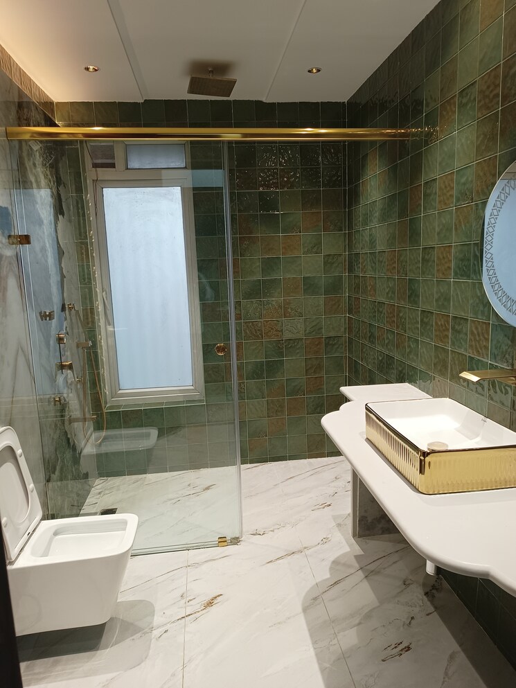 Bathroom, raunak-viraj-tower 5 Bedroom 3432 Sq.Ft. Apartment In Pokhran Road No Two Thane 8549764