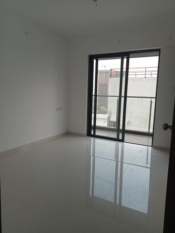 2 BHK Apartment For Rent in Vaishnavi Sahil Heights, Pimple Nilakh