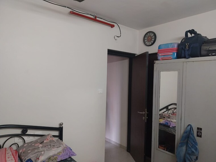 Room, dosti-oro-67 1 Bedroom 417 Sq.Ft. Apartment In Kandivali West Mumbai 8549821