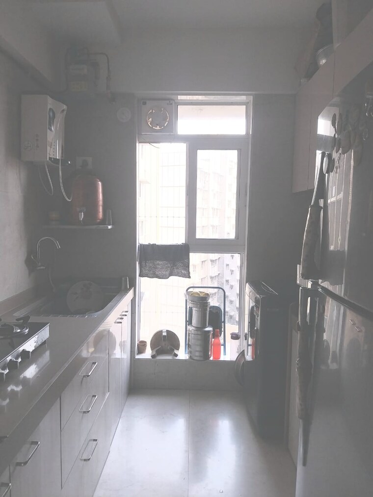 Kitchen, dosti-oro-67 1 Bedroom 417 Sq.Ft. Apartment In Kandivali West Mumbai 8549821