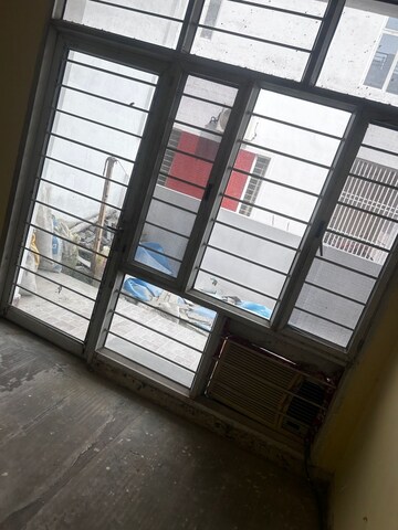 Room in 4 BHK Villa at Sushant Golf City – for Rent