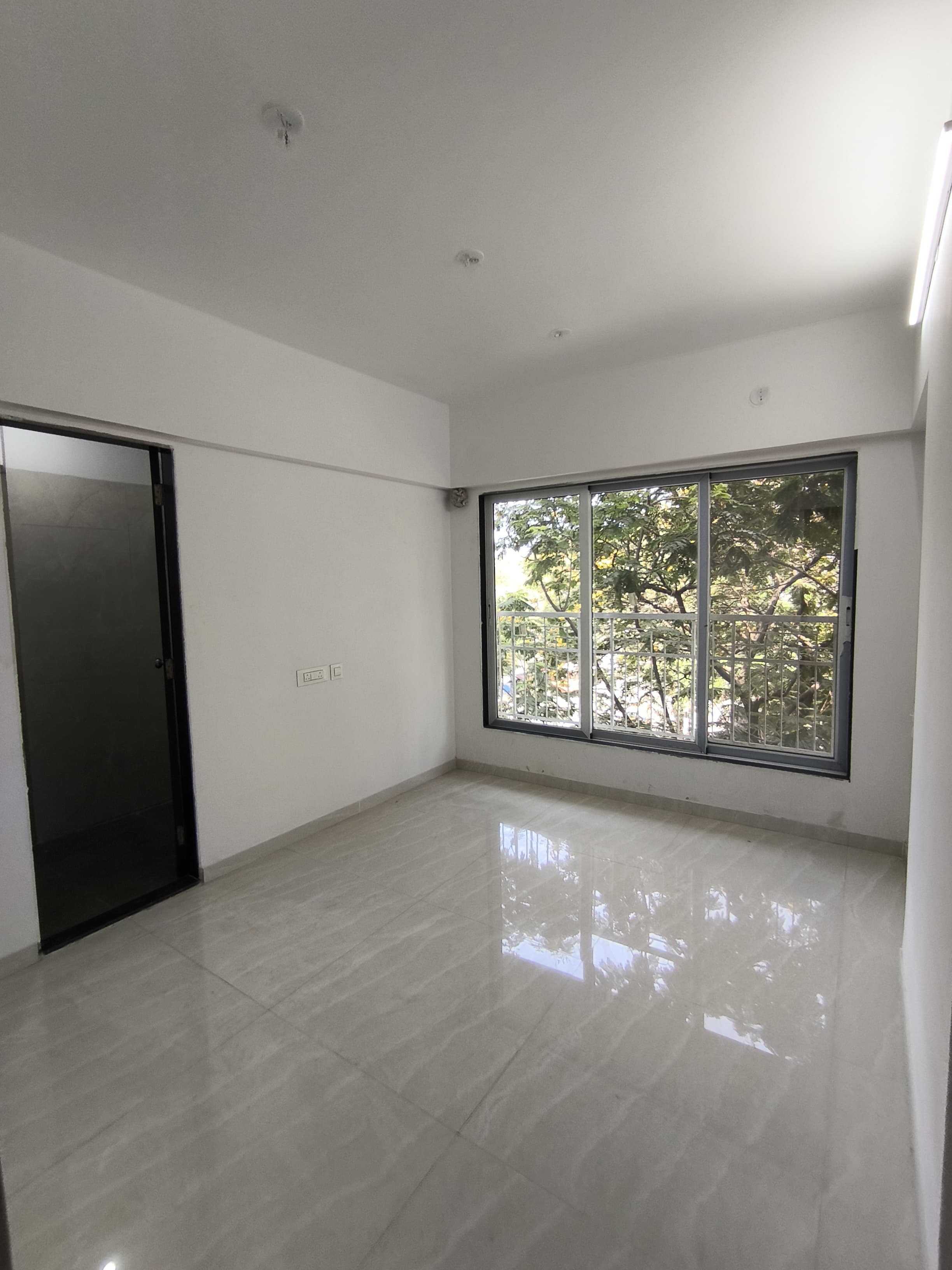 2 BHK Apartment For Sale in Vision Heeraji