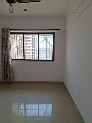 Room in 1 BHK Apartment at Puranik Hometown Phase II, Ghodbunder Road – for Sale