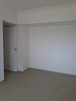 Furnished Amenities in 1 BHK Apartment at Puranik Hometown Phase II, Ghodbunder Road – for Sale