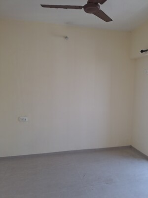 Room in 2 BHK Apartment at Rosa Gardenia, Ghodbunder Road – for Sale