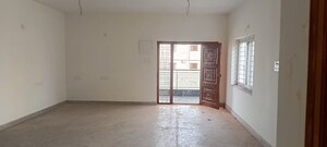 Room in 3 BHK Apartment at Kondapur – for Sale