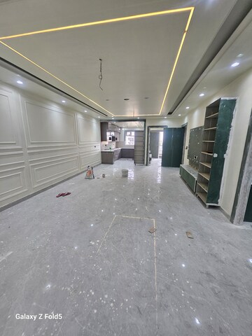 Building Lobby in 4 BHK Builder Floor at Sector 19 – for Sale