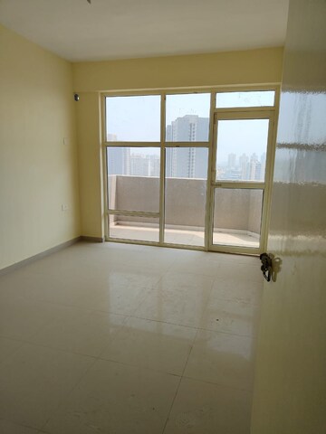 2 BHK Apartment For Rent in Pyramid Urban Homes 2, Sector 86