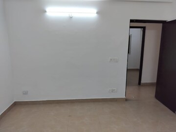 Room in 2 BHK Apartment at VPA Sai City, Gaur City 1 – for Rent