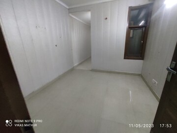 Room in 1 BHK Builder Floor at Saket – for Rent