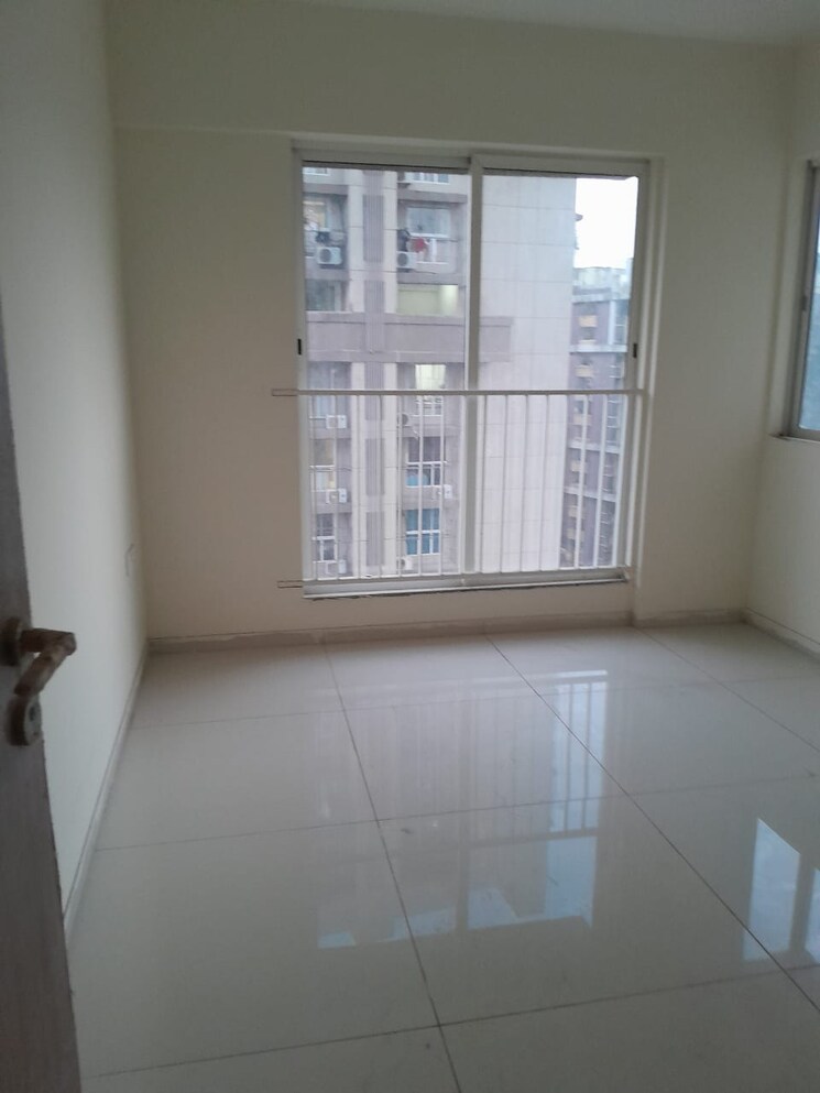Room, godrej-bliss-kandivali 3 Bedroom 860 Sq.Ft. Apartment In Kandivali East Mumbai 8550036