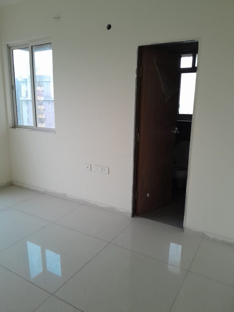 Room, godrej-bliss-kandivali 3 Bedroom 860 Sq.Ft. Apartment In Kandivali East Mumbai 8550036