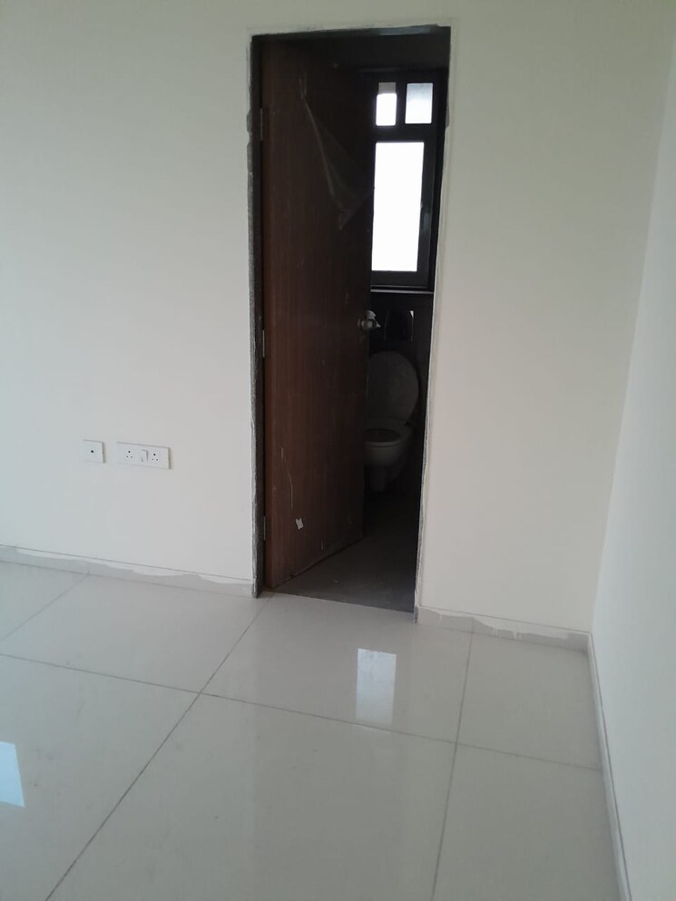 undefined, godrej-bliss-kandivali 3 Bedroom 860 Sq.Ft. Apartment In Kandivali East Mumbai 8550036