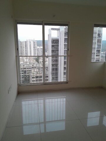 Room in 3 BHK Apartment at Godrej Bliss Kandivali, Kandivali East – for Sale