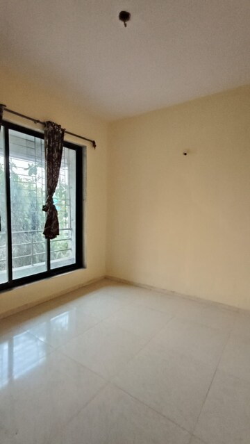 Room in 2 BHK Apartment at Vighnaharta CHS Khanda Colony, Khanda Colony – for Rent