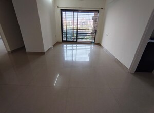 Room in 2 BHK Apartment at Lotus Sky Garden, Malad West – for Sale