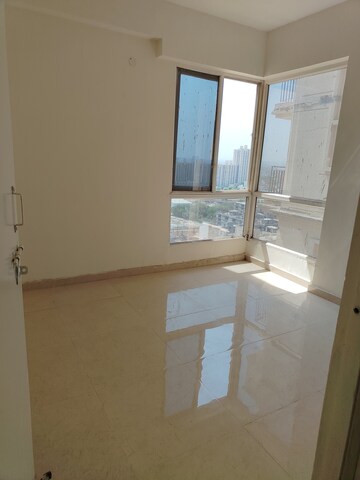 Room in 2 BHK Apartment at Signature The Millennia 2, Sector 37d – for Rent