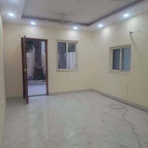 Room in 2 BHK Apartment at Saket – for Sale