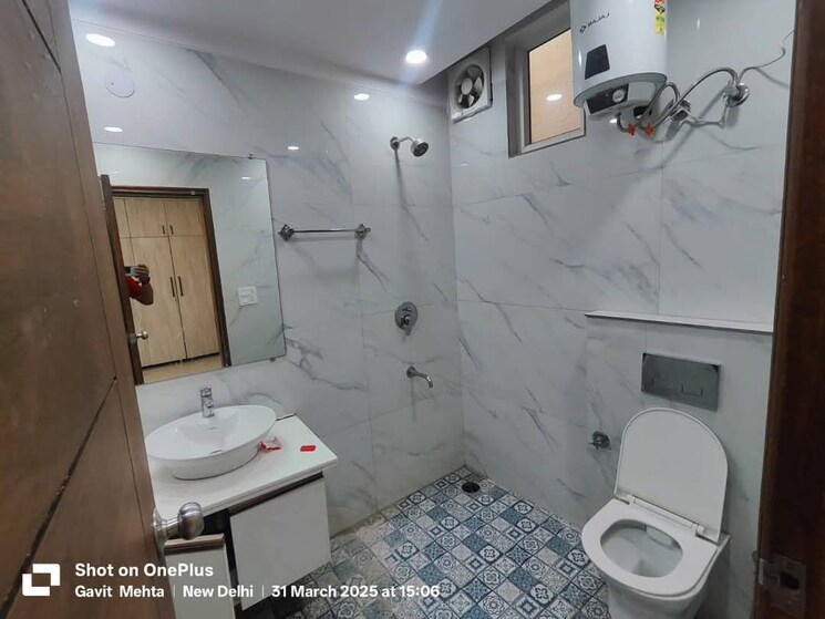 Bathroom, saket 2 Bedroom 1450 Sq.Ft. Apartment In Saket Delhi 8550155