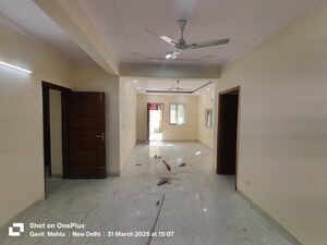 2 BHK Apartment For Sale in Saket