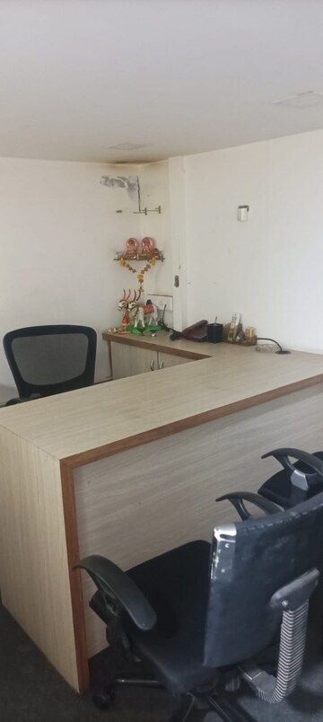  Office Space For Rent in Haware Fantasia, Sector 28