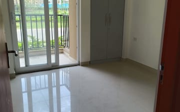2 BHK Apartment For Rent in Tata Eureka Park, Sector 150