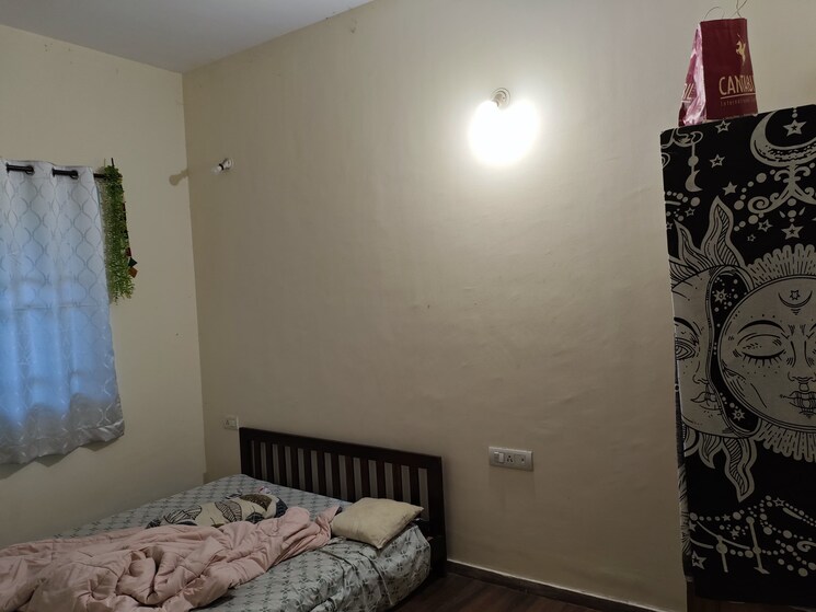 Room, gaur-city-2-14th-avenue 2 Bedroom 982 Sq.Ft. Apartment In Sector 16c Greater Noida Greater Noida 8550471