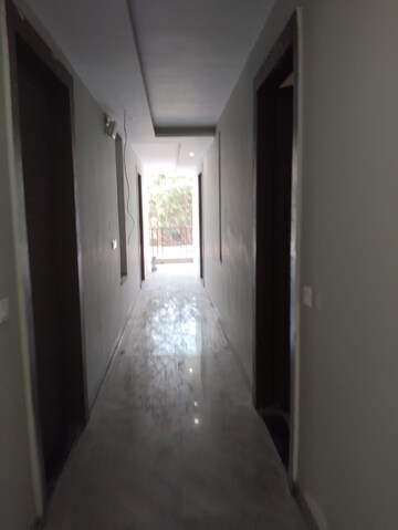 Building Lobby in  Pg at Sector 67 – for Rent