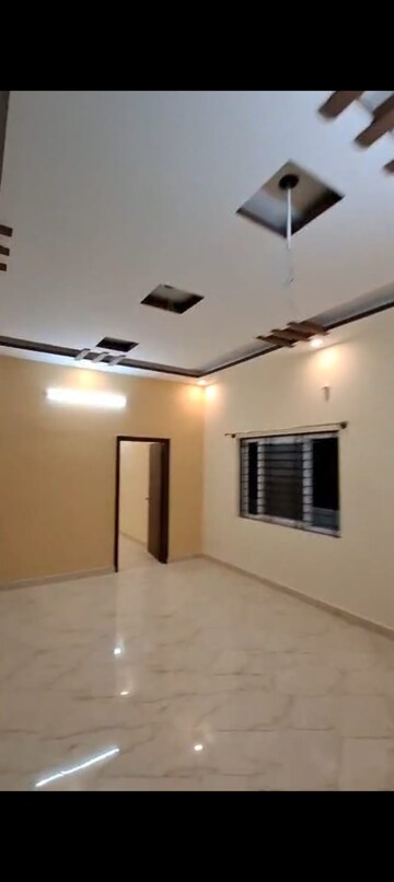 Room in 5 BHK Independent House at Nri Layout – for Sale