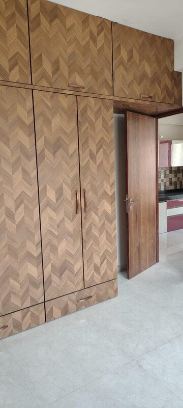 Bedroom in 2 BHK Apartment at Heritage Solitaire, Chembur – for Rent