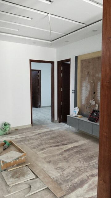 Bedroom in 3.5 BHK Builder Floor at Rohini Sector 11 – for Sale