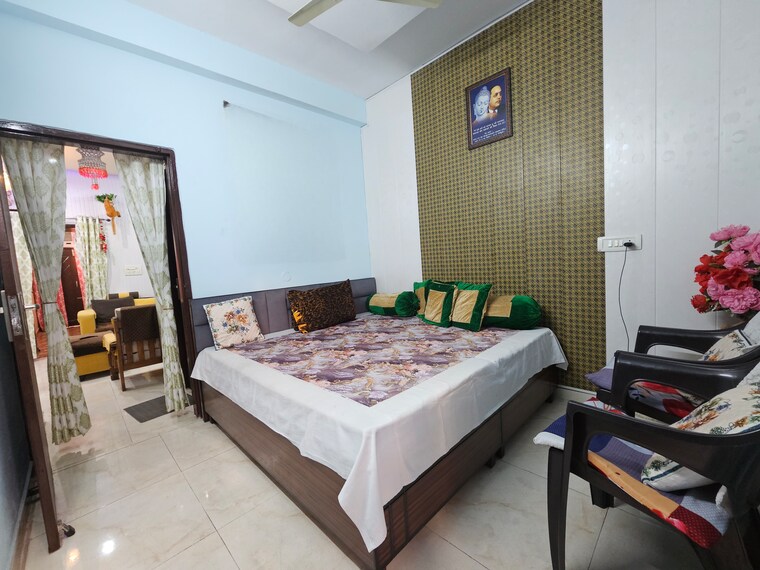 Bedroom, peer mucchalla 3 Bedroom 112 Sq.Yd. Builder Floor In Peer Mucchalla Zirakpur 8550996