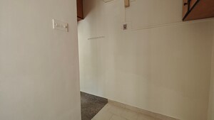 Room in 1 RK Apartment at Borivali West – for Sale