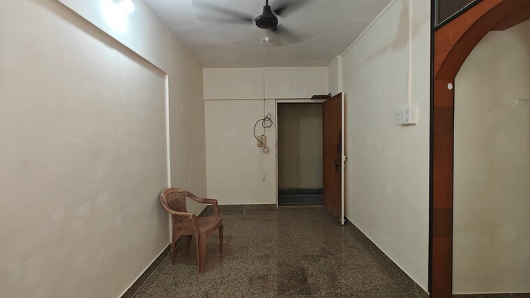 Room, borivali west 1 RK 220 Sq.Ft. Apartment In Borivali West Mumbai 8550986