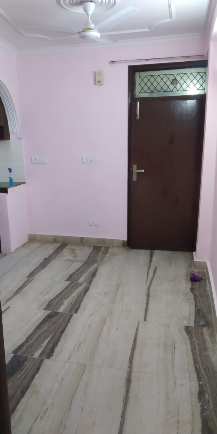 Room, khirki extension 1 Bedroom 450 Sq.Ft. Builder Floor In Khirki Extension Delhi 8551036