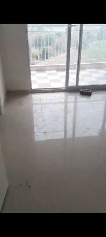 Furnished Amenities in 2 BHK Apartment at Shree Vardhman Green Court, Sector 90 – for Sale